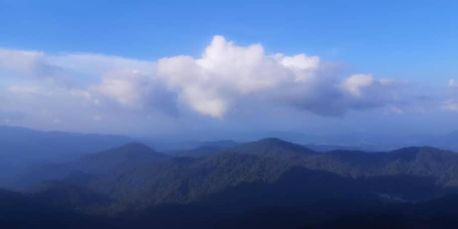12 Pax Skyview Homestay 2 Family Room 2R2B Golden Hills Mountain View Genting Highland เก็นติงไฮแลนด์ ภายนอก รูปภาพ